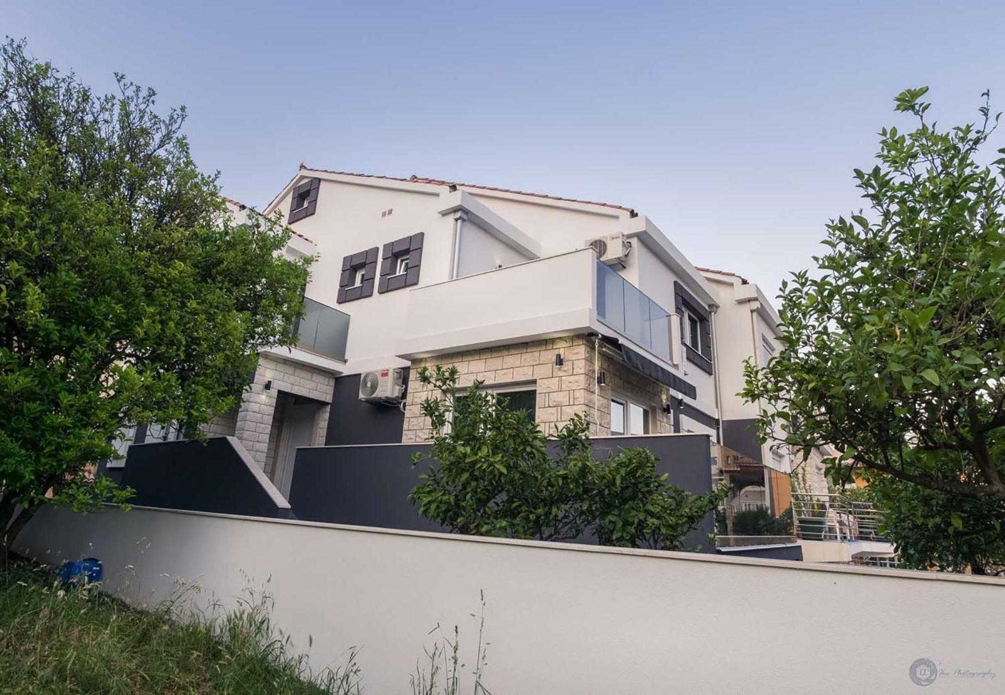 Montemaris Apartment
